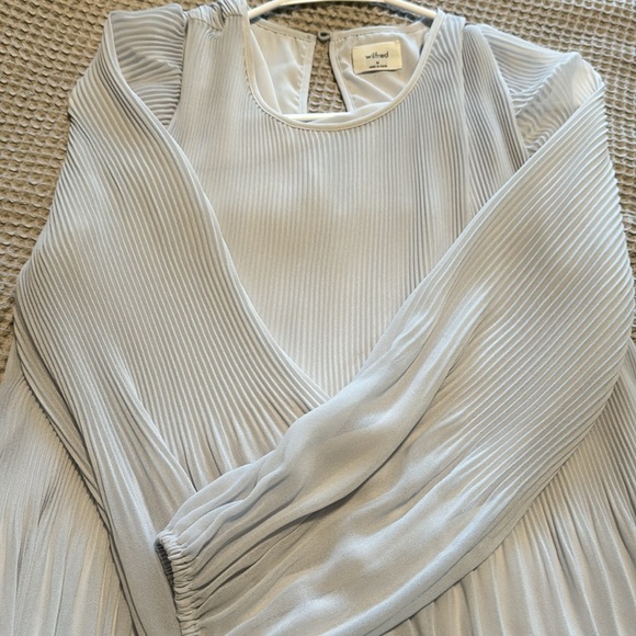 Beautiful dress worn for one night.  Purchased from Aritzia. - Picture 3 of 3